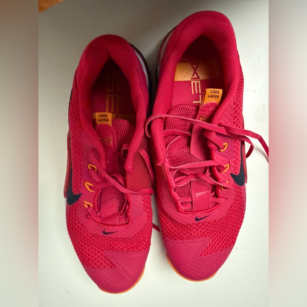 Nike Bright Pink Running Shoes